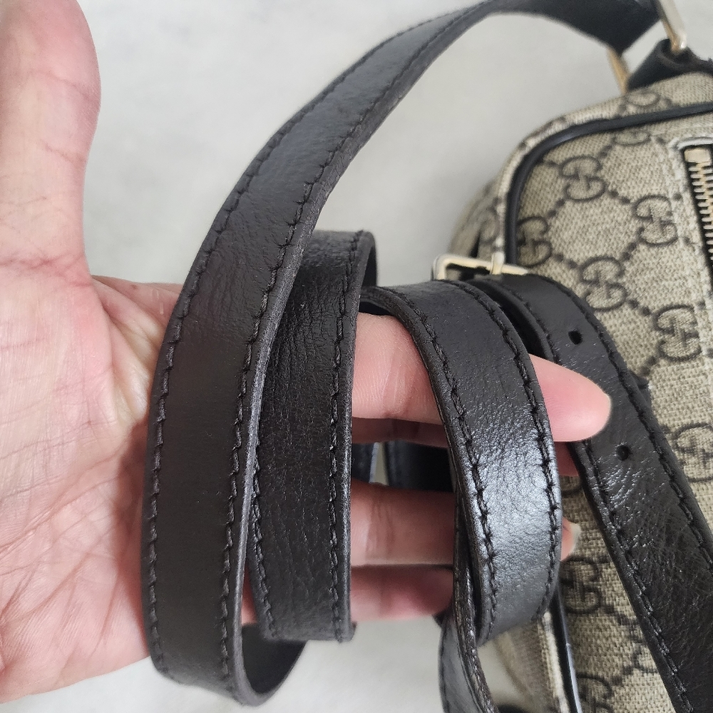 ✨️GUCCI GG Supreme Front Zip Messenger Bag - Picture 11 of 16